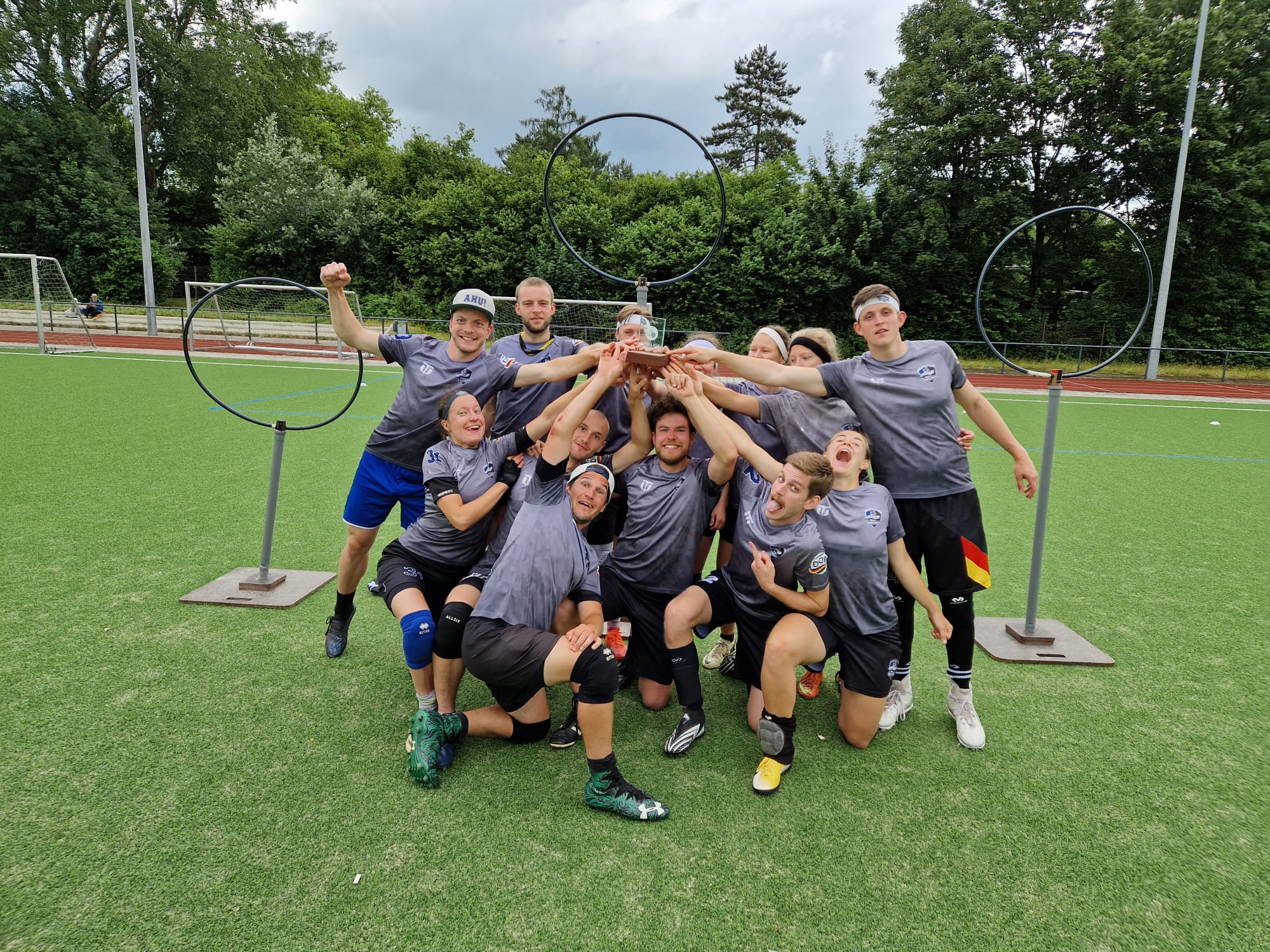 Rheinos nach dem Gewinn der NRW Liga 2024